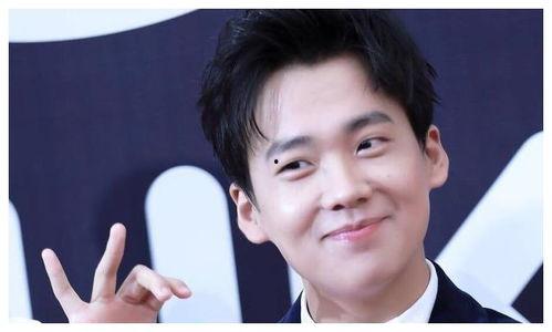 吃瓜娱乐郭麒麟,吃瓜娱乐背后的喜剧人生  第1张